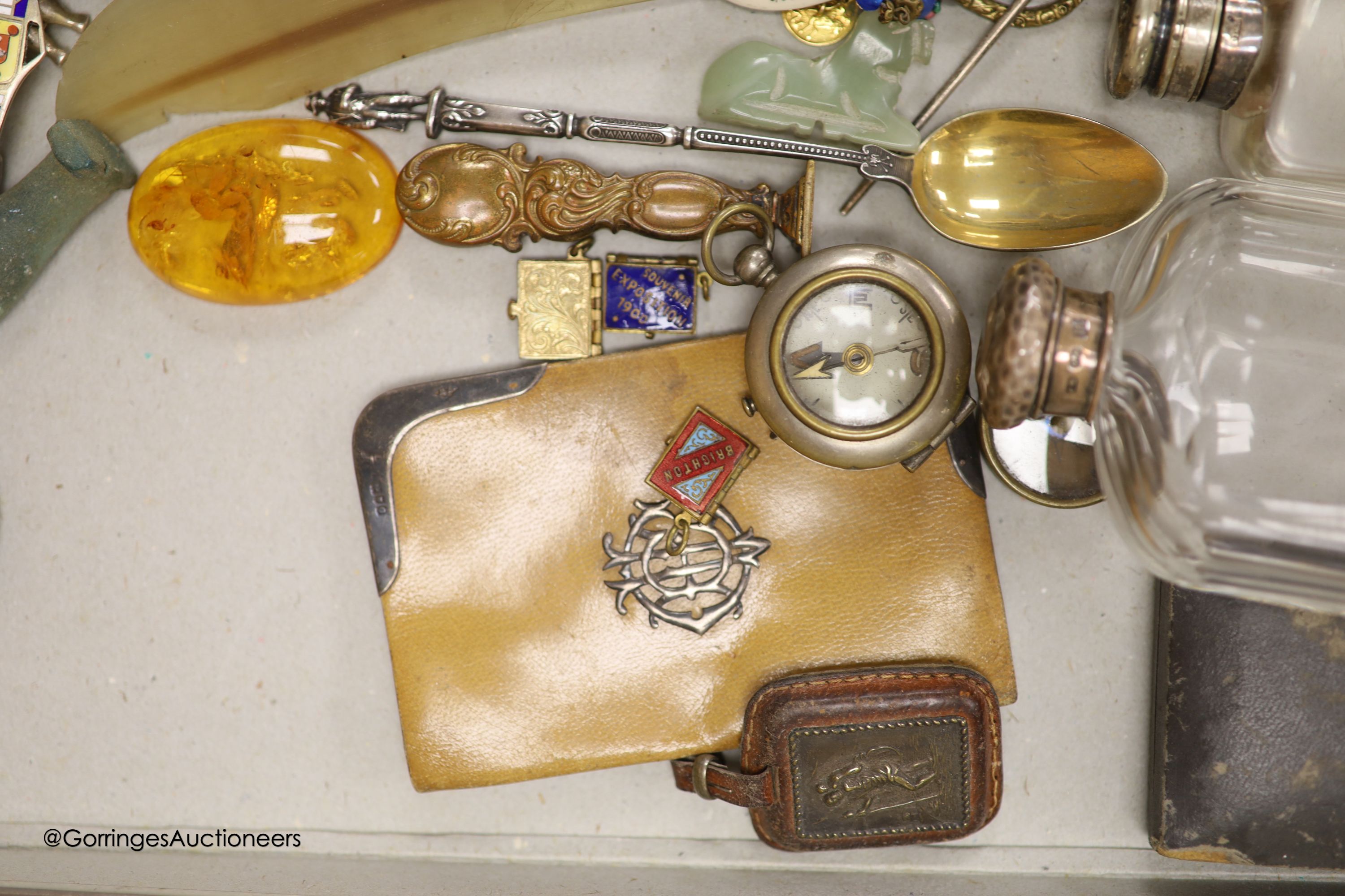 A large quantity of mixed collectables